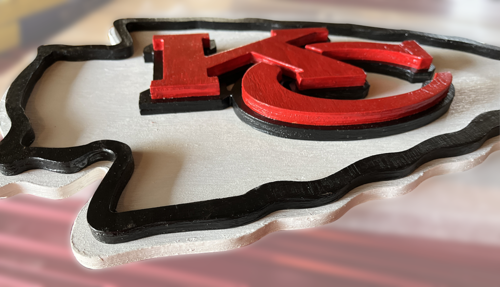 A close up of the letters k, l and e
